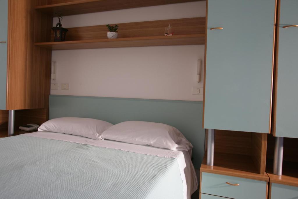 Hotel Atlantic Senigallia Camera foto