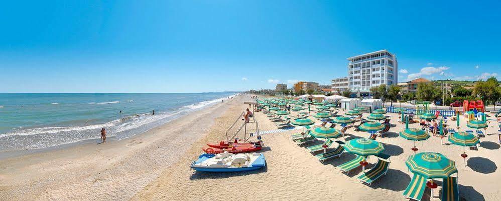 Hotel Atlantic Senigallia Esterno foto