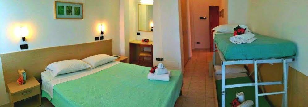 Hotel Atlantic Senigallia Esterno foto